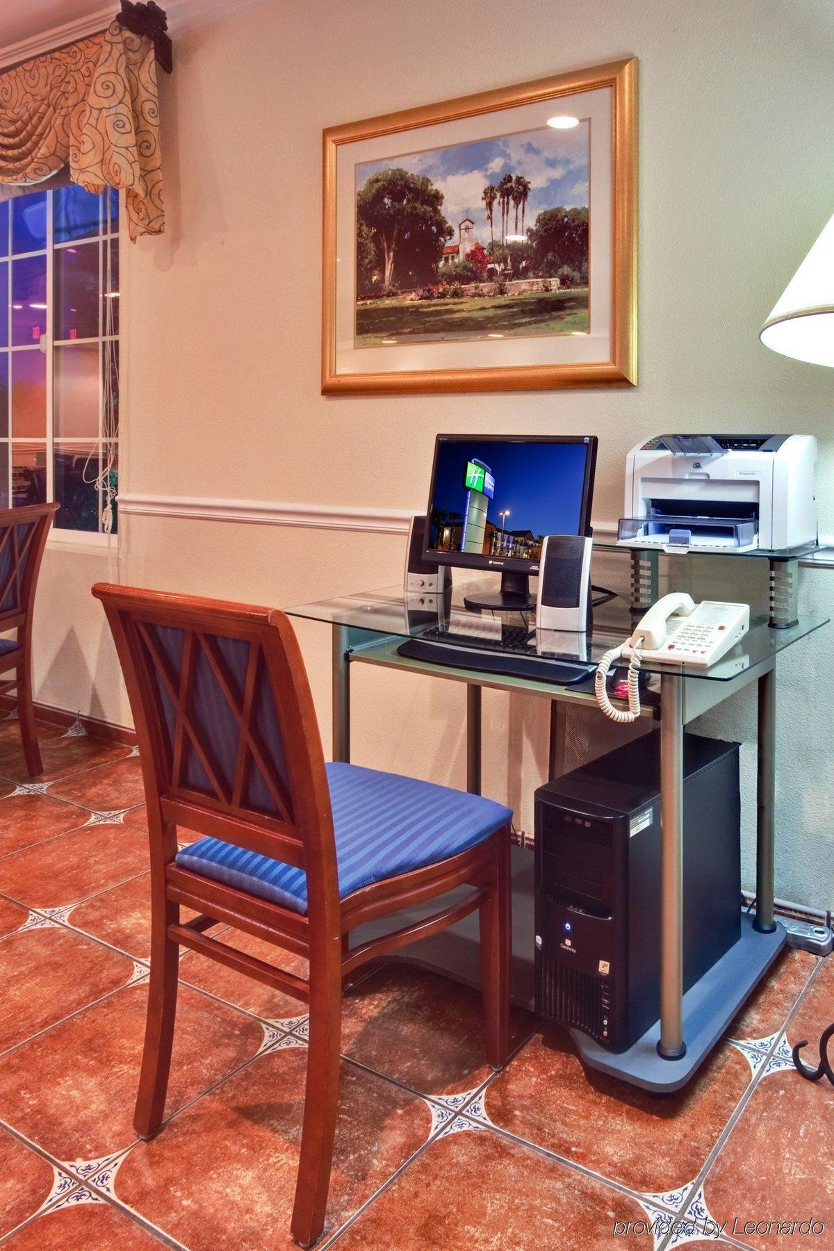 Express Calexico, An Ihg 3*